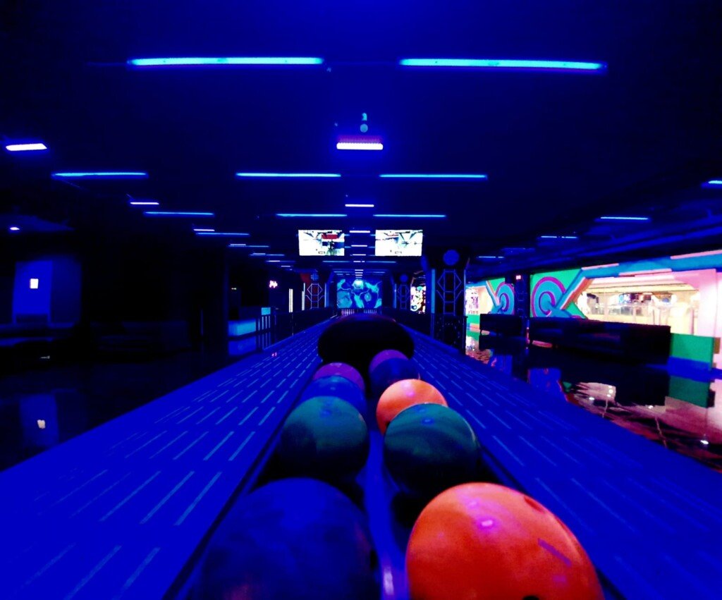Best Bowling Alley Lahore, places To Visit In Lahore For Fun